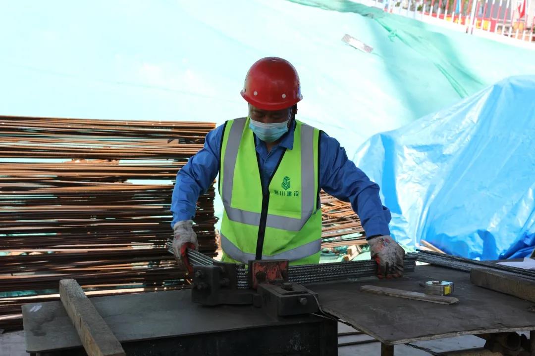 15919276734970601EE5.jpg 6.jpg